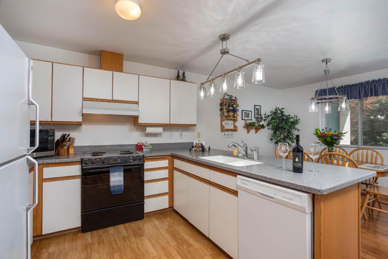Апартаменти Walk To Downtown * 6 Guests * Pets * A/C! * No Stairs! Лівенворт Екстер'єр фото