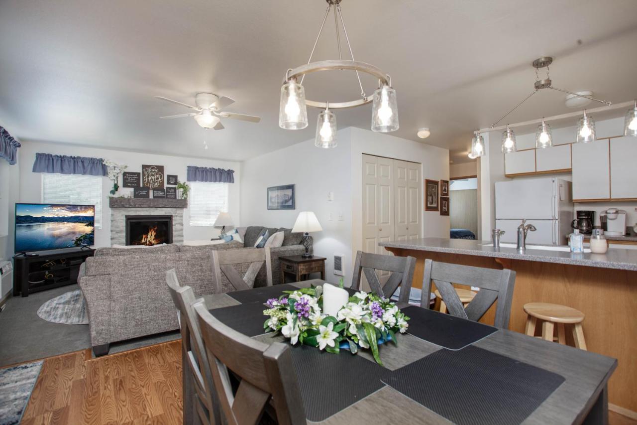 Апартаменти Walk To Downtown * 6 Guests * Pets * A/C! * No Stairs! Лівенворт Екстер'єр фото